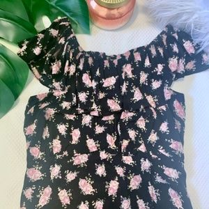 Betsey Johnson Dresses - Betsy Johnson Off the Shoulder Floral Dress Betsey Johnson Dresses - Betsy Johnson Off the Shoulder Floral Dress
